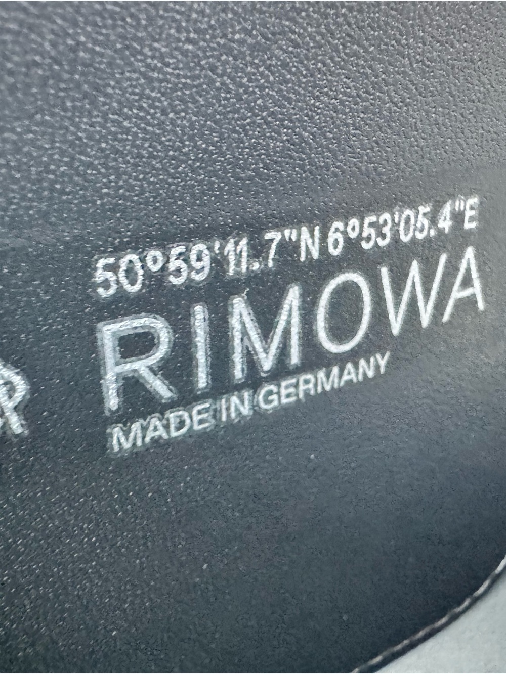 RIMOWA Silver Hard-Shell Backpack Case - Picture 5 of 16